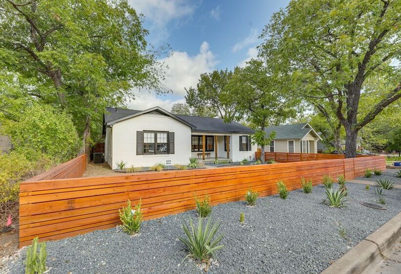 Family Friendly Austin House W/ Screened Porch!