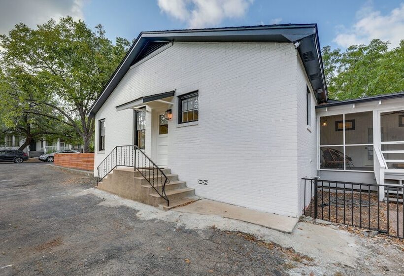 Family Friendly Austin House W/ Screened Porch!