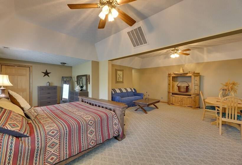 Fraziers Bottom Cabin On 800 Acres Of Land W/ Lake