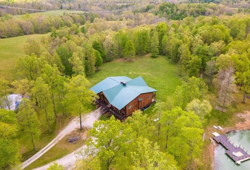 Fraziers Bottom Cabin On 800 Acres Of Land W/ Lake