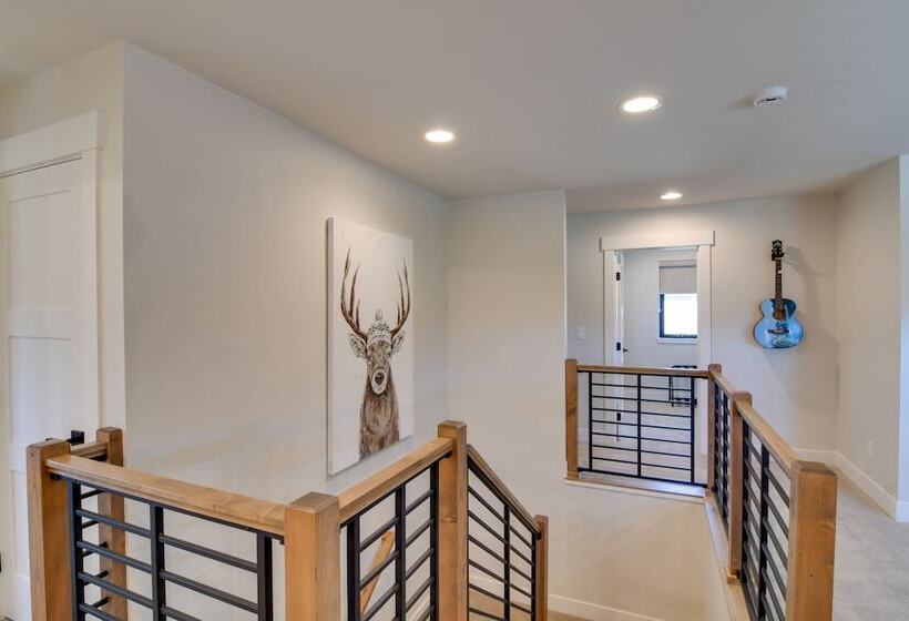 Home On Golf Course W/ Hot Tub, Near Grand Lake