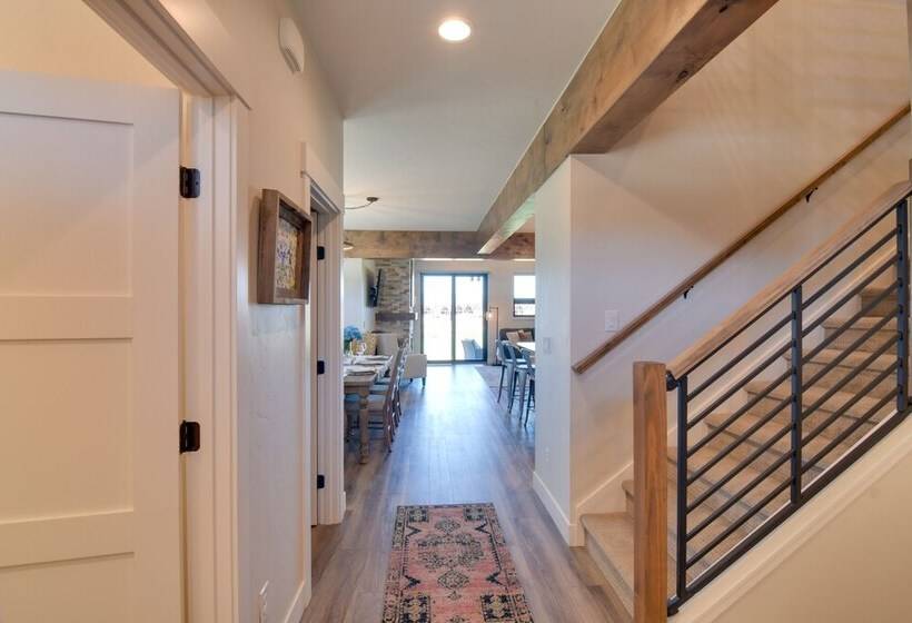 Home On Golf Course W/ Hot Tub, Near Grand Lake