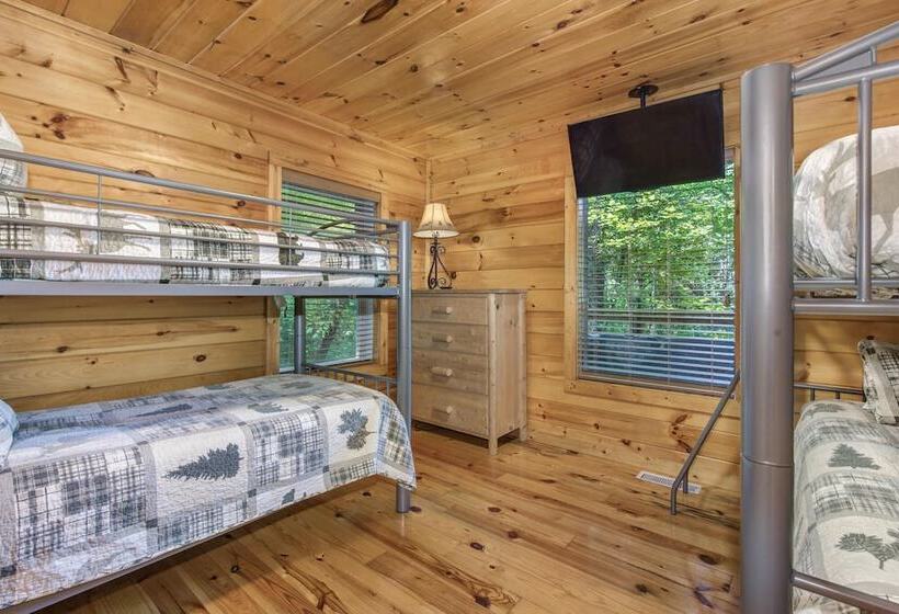 Hidden Haven Log Cabin W/ Private Hot Tub