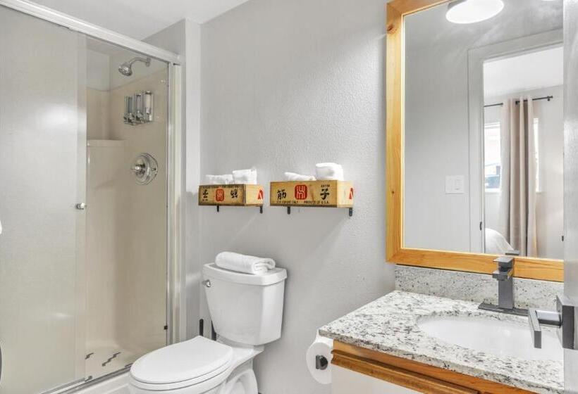 Highliner Hotel  King Suite #111 Hotel Room