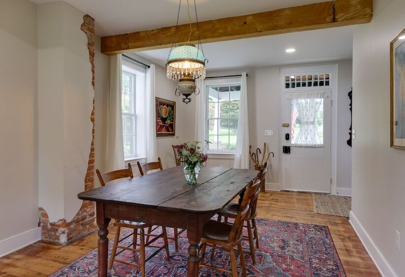 Historic Erwinna Vacation Home Near Delaware River