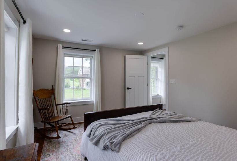 Historic Erwinna Vacation Home Near Delaware River