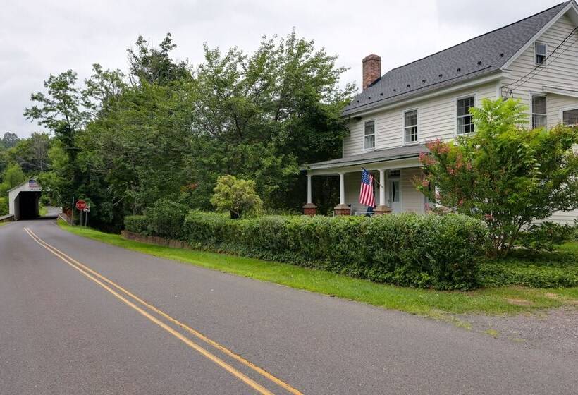 Historic Erwinna Vacation Home Near Delaware River