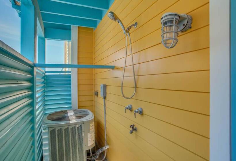 Holden Beach House W/ Boat Dock: Steps To Beach!