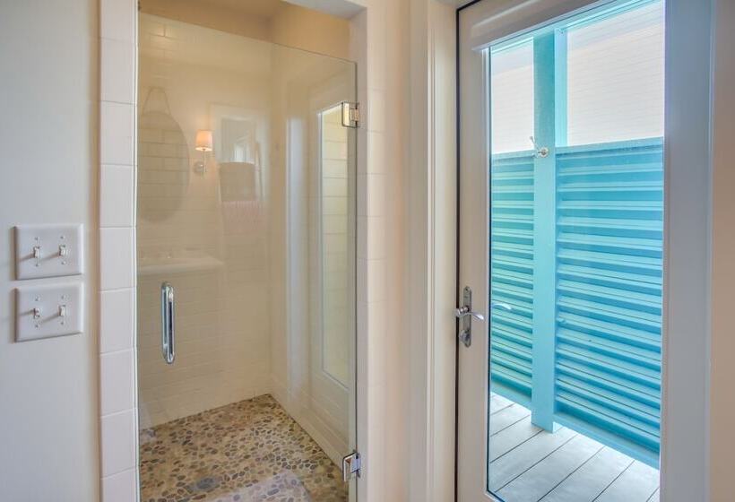 Holden Beach House W/ Boat Dock: Steps To Beach!