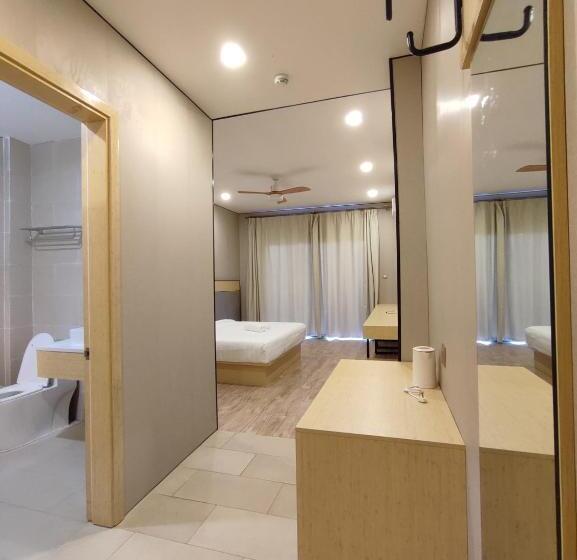 هتل Abraham Bohol