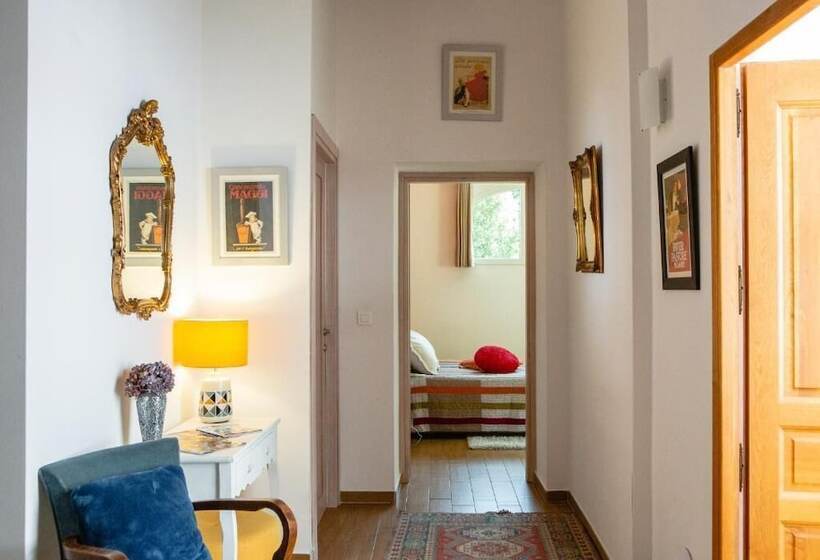 Отель Auberge U N Antru Versu