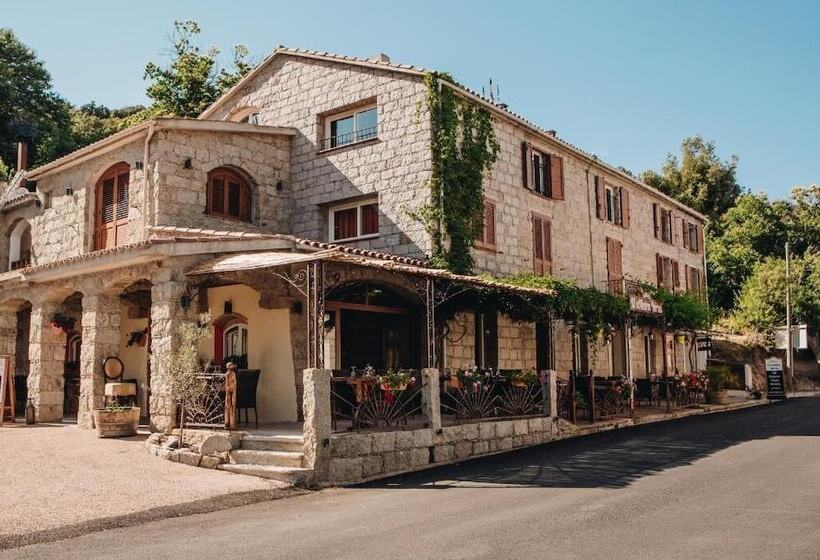 هتل Auberge U N Antru Versu