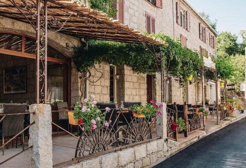 Отель Auberge U N Antru Versu