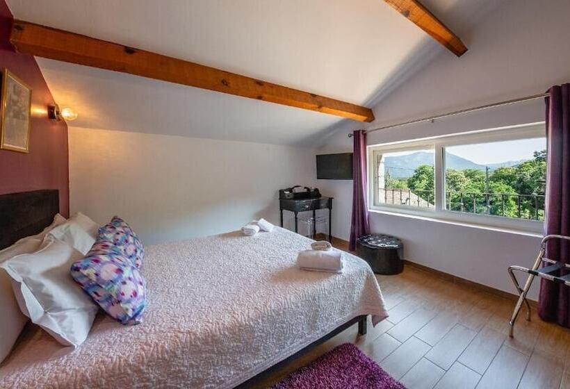 هتل Auberge U N Antru Versu