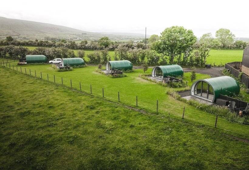 בית מלון כפרי Black Knowe, Luxury Glamping Pods, Ballycastle
