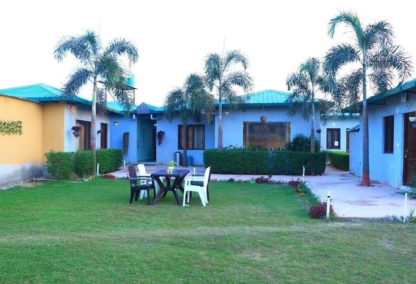 בית מלון כפרי Corbett Life Resort