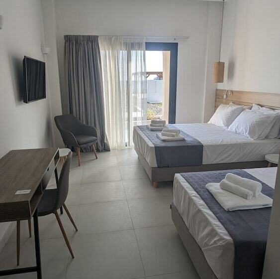 בית מלון כפרי Costa Ionica Mytikas Seaside