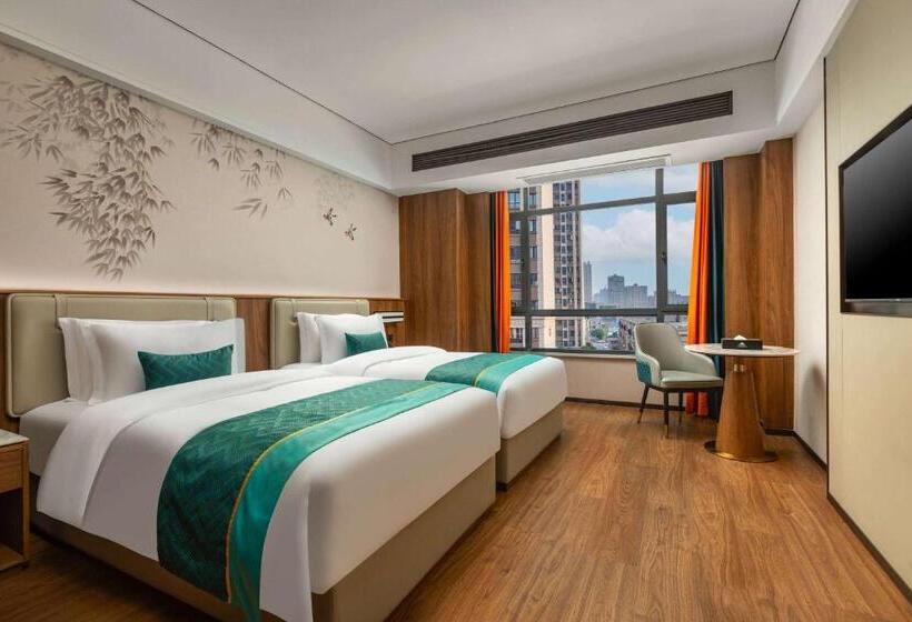 Отель Days Inn By Wyndham Zhuzhou Chaling