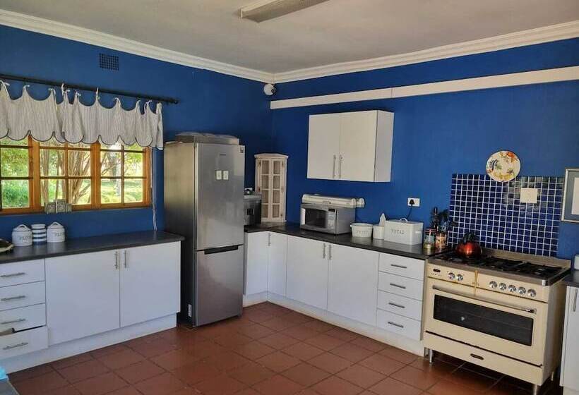 בית מלון כפרי Deo Volente Country Estate