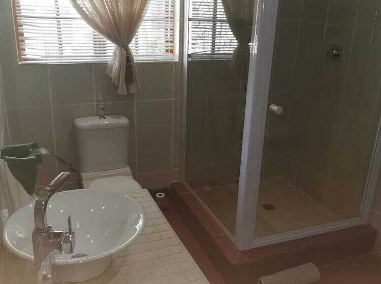 בית מלון כפרי Deo Volente Country Estate