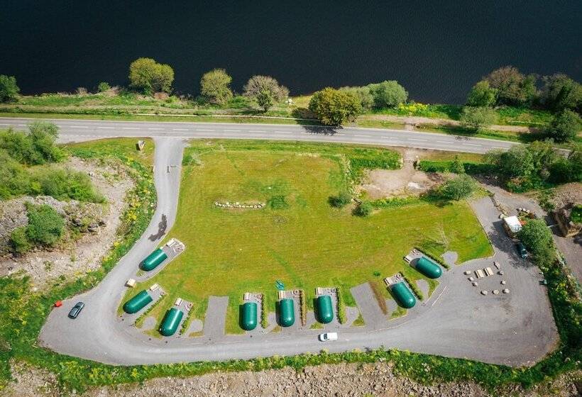 בית מלון כפרי Further.space At Carrickreagh Bay