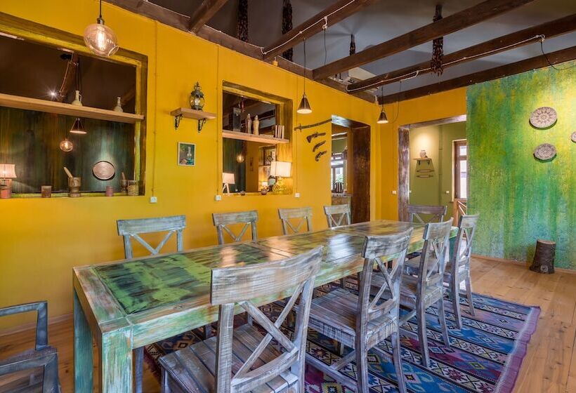 هتل Giuaani Winery