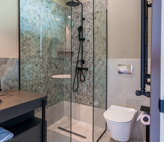 هتل Giuaani Winery