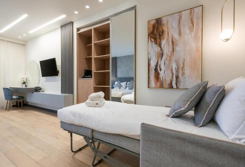 هتل Grand Patelli