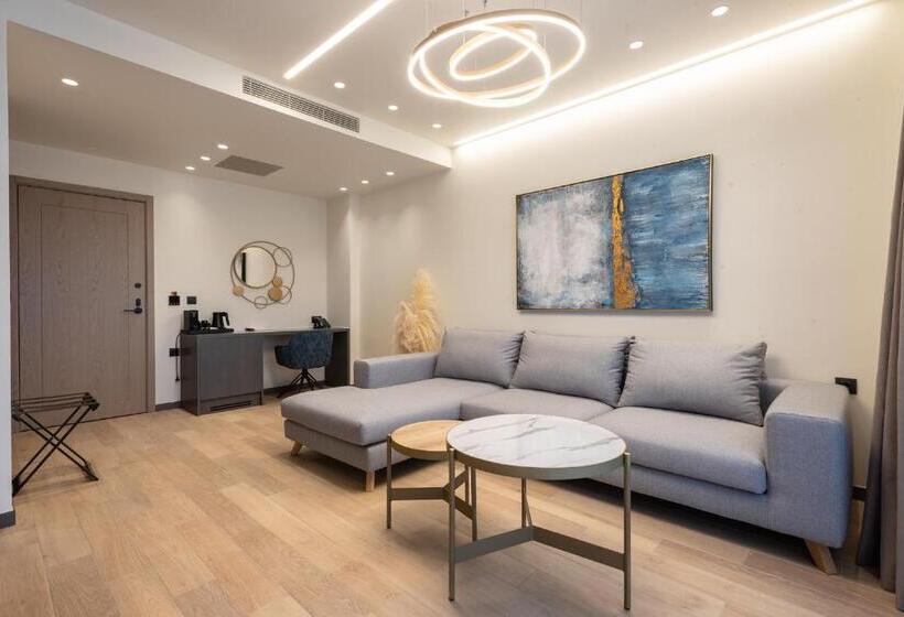 هتل Grand Patelli