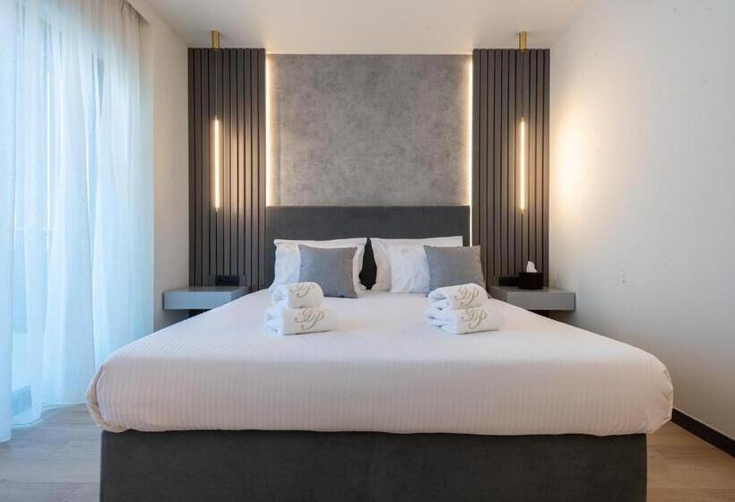 هتل Grand Patelli