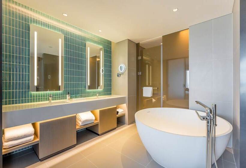 בית מלון כפרי Holiday Inn Express Heze City Center By Ihg