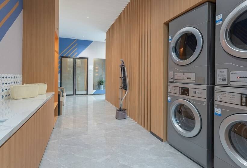 فندق Holiday Inn Express Huangshi Cihu Lake, An Ihg