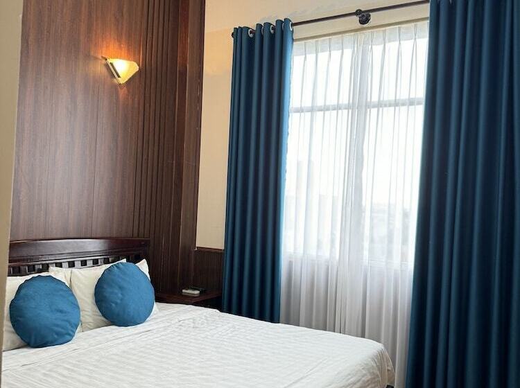 هتل Khach San Hung Vuong