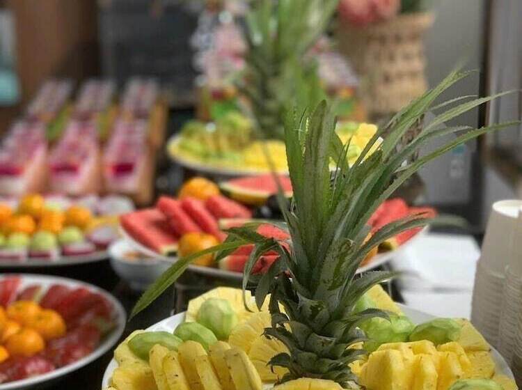 هتل Khach San Hung Vuong