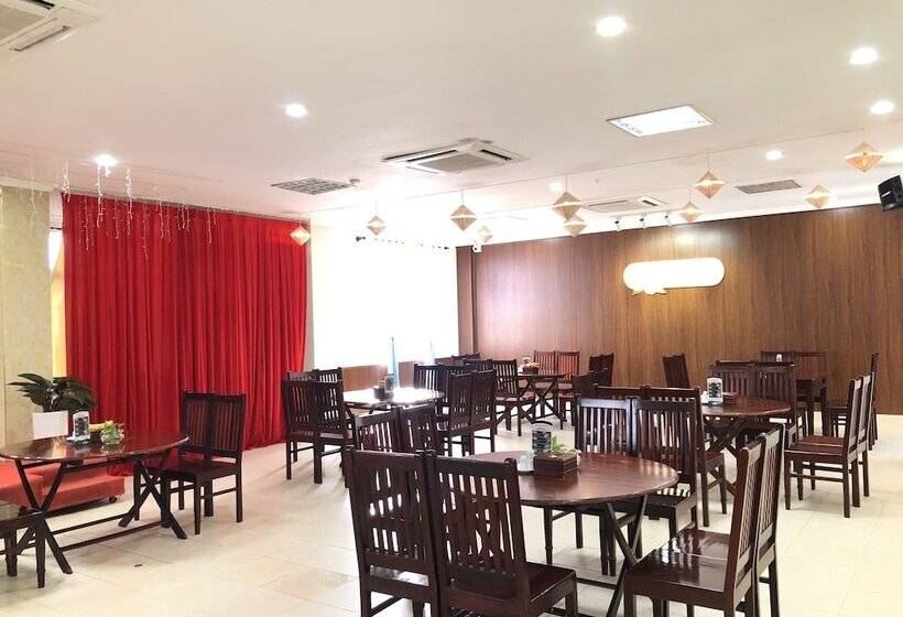 هتل Khach San Hung Vuong