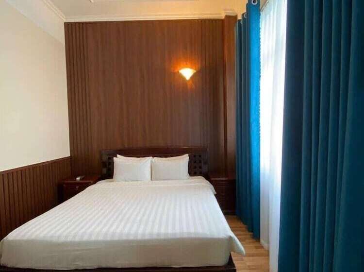 هتل Khach San Hung Vuong