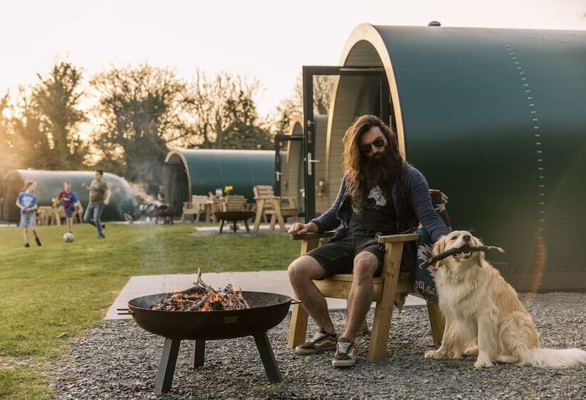 Отель Kinelarty Luxury Glamping Pods Downpatrick