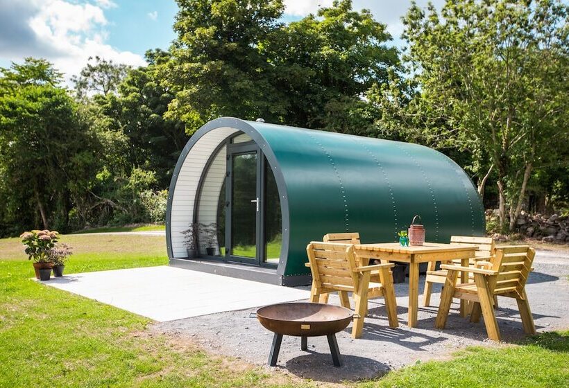 Отель Kinelarty Luxury Glamping Pods Downpatrick
