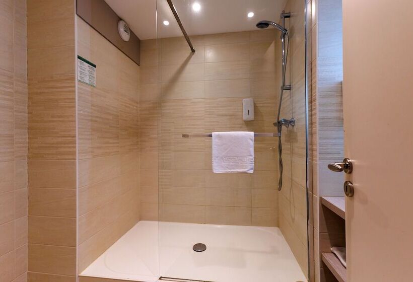 酒店 Logis Hôtel Le Rochelois