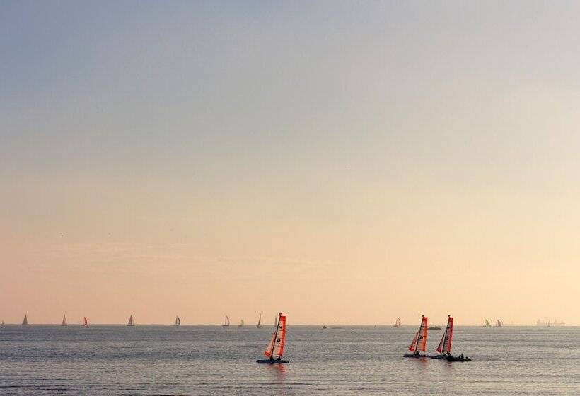 酒店 Logis Hôtel Le Rochelois