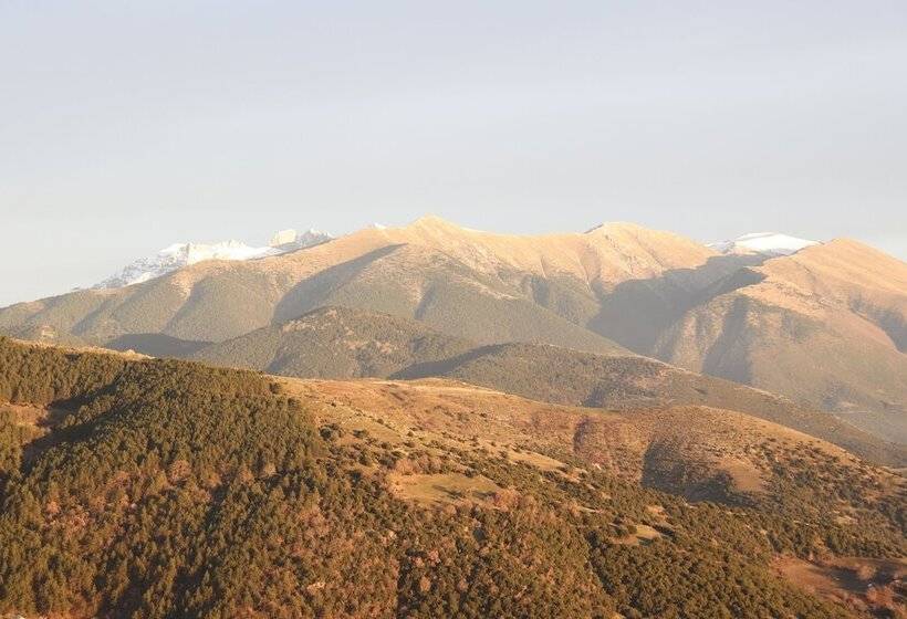 בית מלון כפרי Mitikas