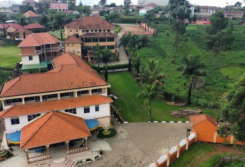 هتل New Palm Royal