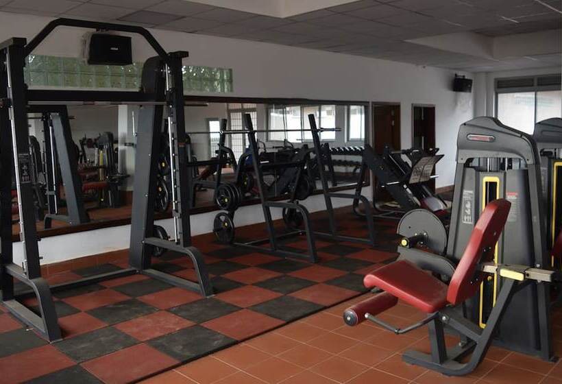 هتل New Palm Royal