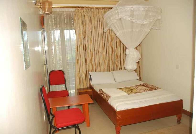 هتل New Palm Royal