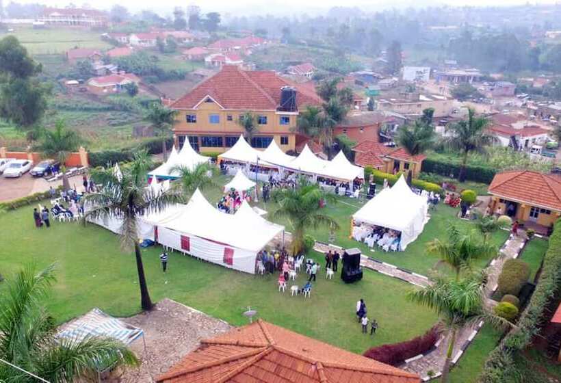 هتل New Palm Royal