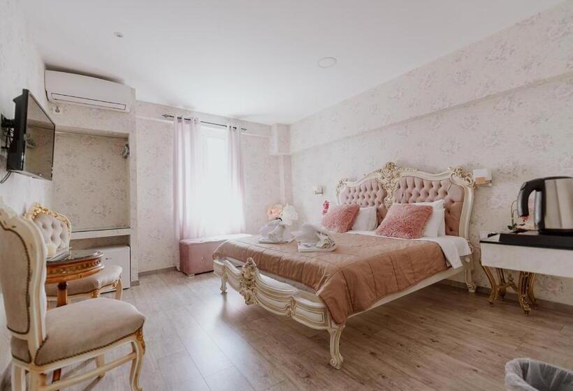 ホテル Roh Suites