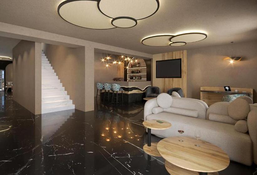 Santo Mangata Boutique Hotel By Chc Group