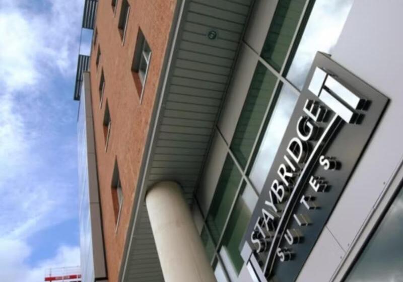 Отель Staybridge Suites Dallas Market Ctr Love Field, An Ihg