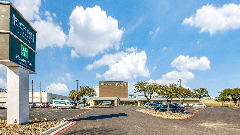 Отель Staybridge Suites Dallas Market Ctr Love Field, An Ihg