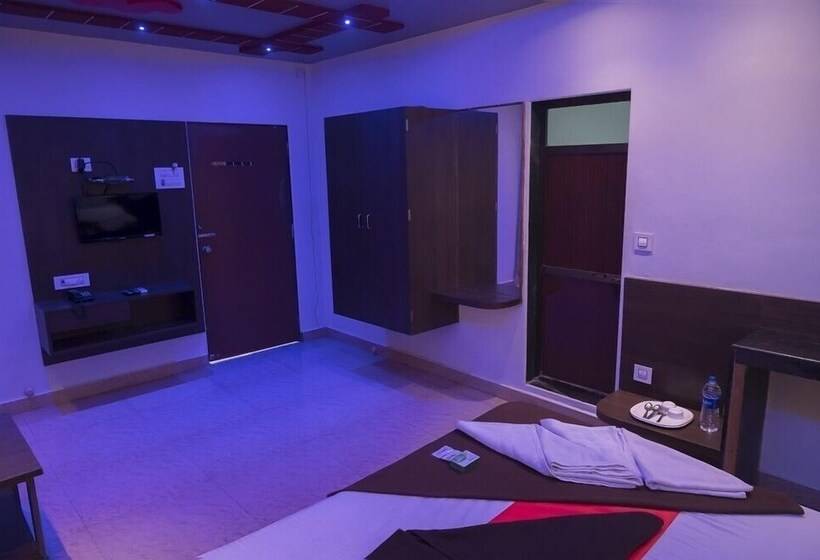 Hotel Sukhsagar Beach Resort Kunkeshwar